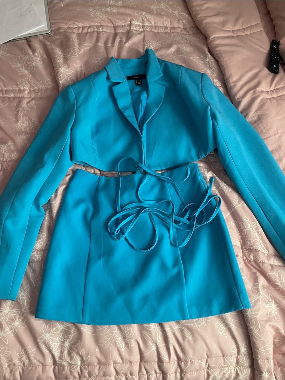 Forever 21 Turquoise Cropped Belted Blazer